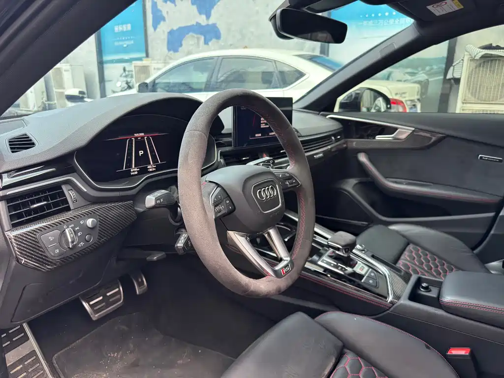 Audi RS 4 奥迪RS 4 2024款 RS4 Avant 致臻版