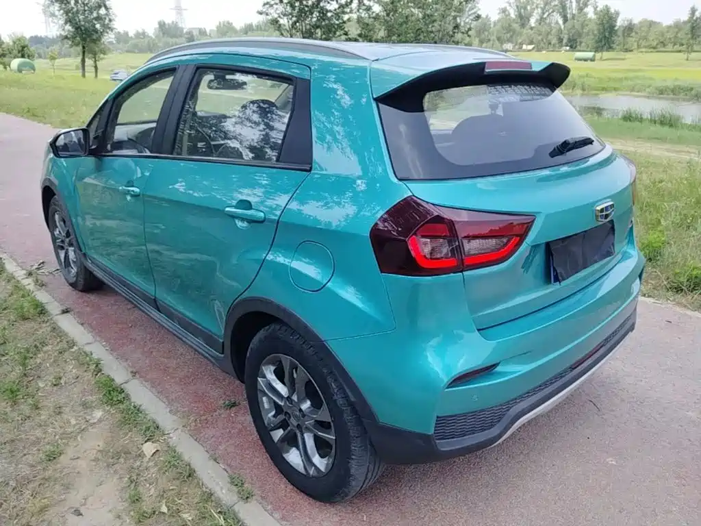 Vision X3 1.5 L CVT Distinguished