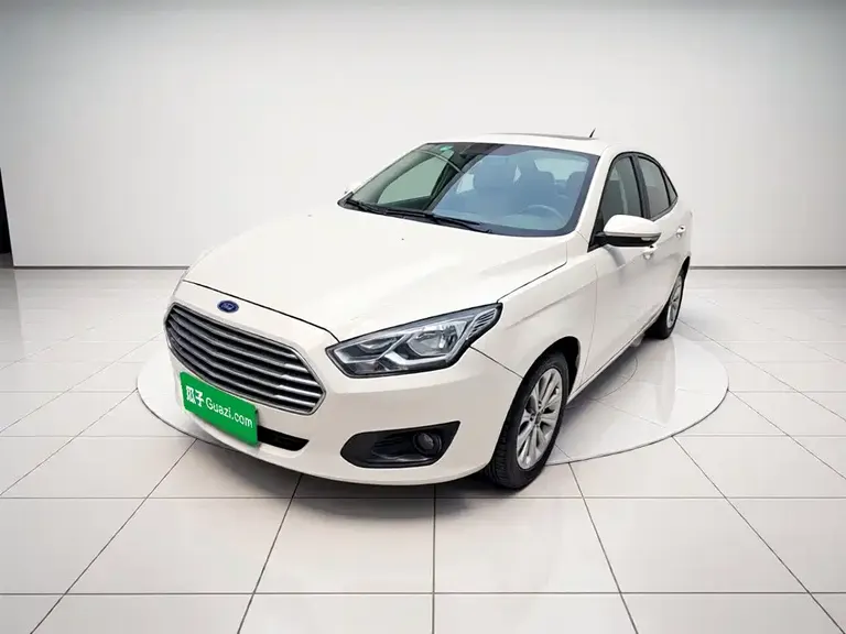 Ford Escort Happy 1.5 L Auto Fashion
