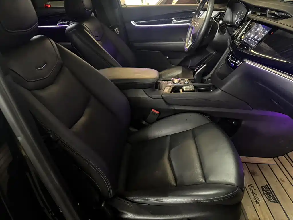 Cadillac XT6 28 T 7-seat 4 WD Luxury