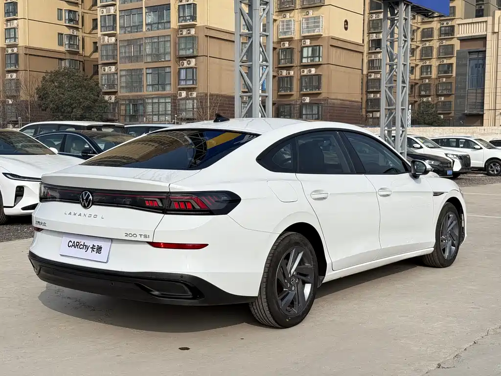 Lamando Lamando L 200 TSI DSG