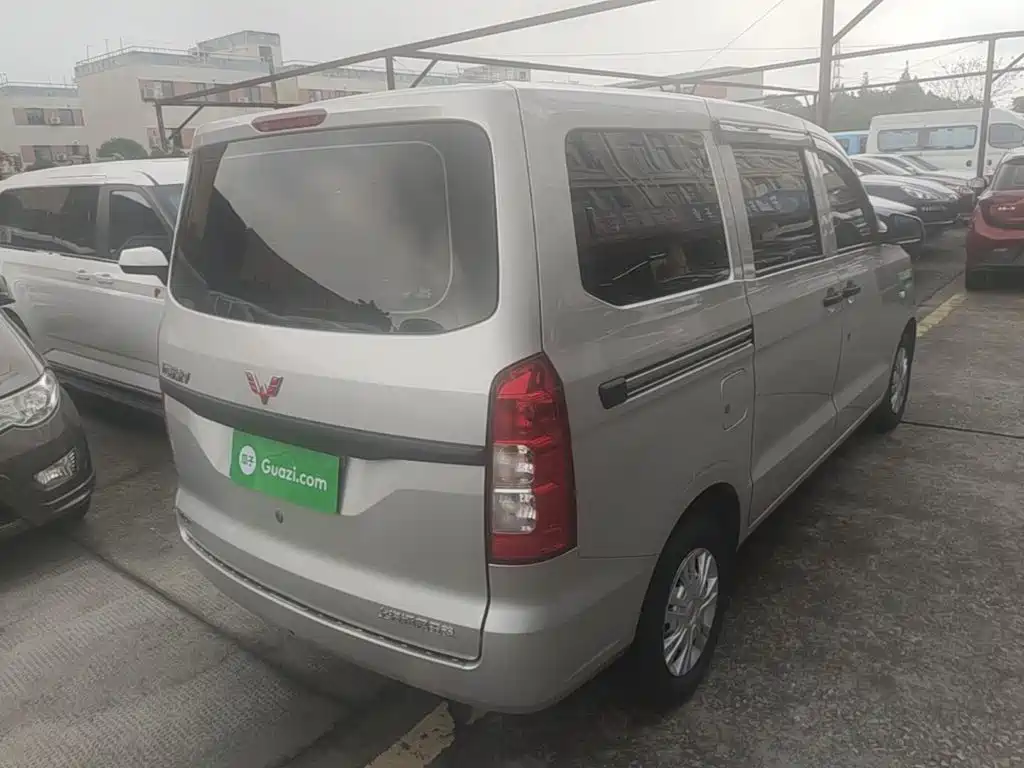 Wuling Hongguang V 1.5 L Power Take Electric Assist LAR