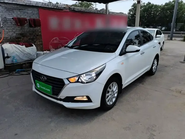 Hyundai Verna 1.4 L Manual Cool GLS