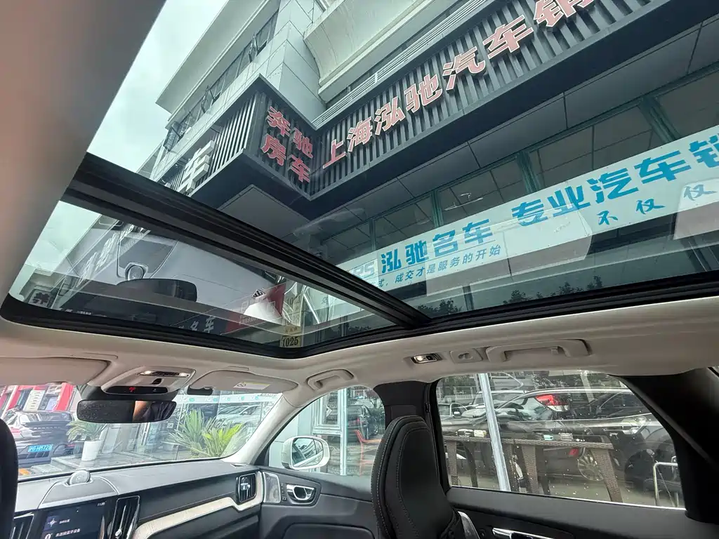 Volvo XC60 PHEV 沃尔沃XC60插电式混动 2019款 T8 E驱混动 智尊豪华版 国VI