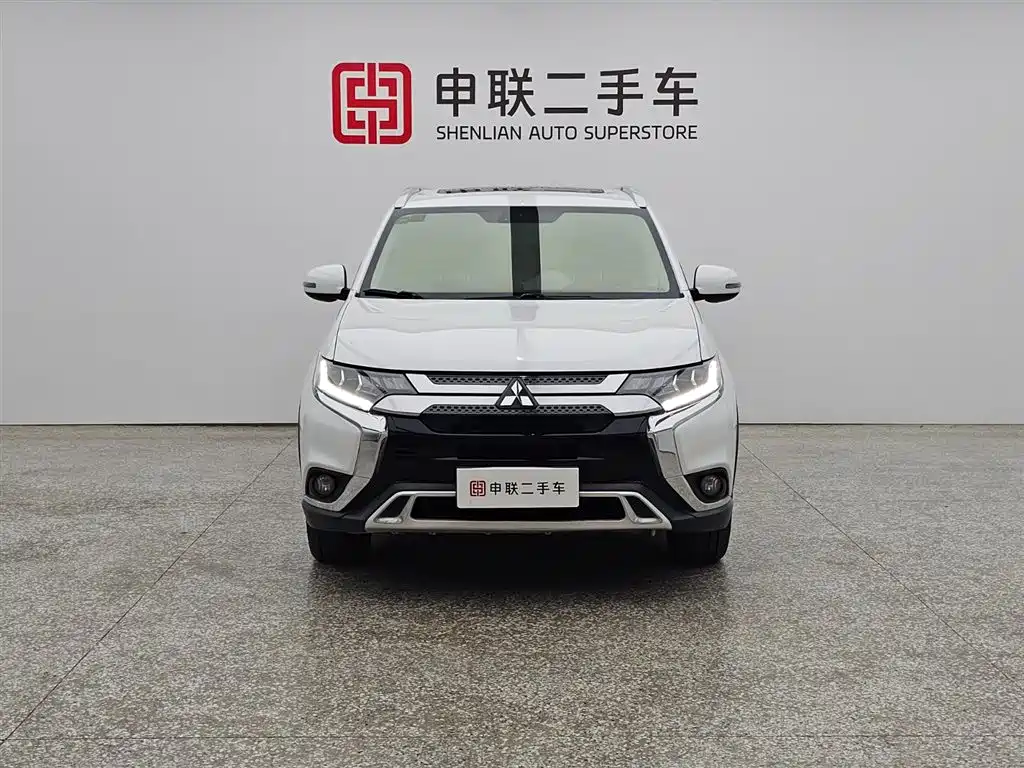 Outlander 欧蓝德 2019款 2.4 L 四驱致享版 5座 国V