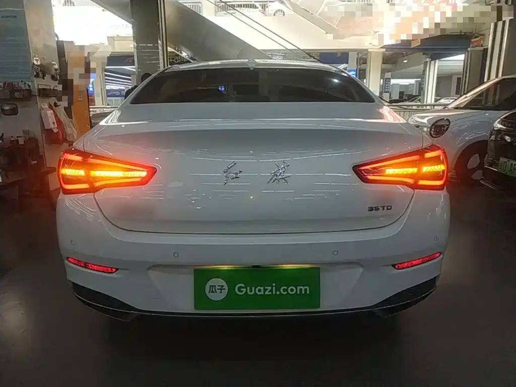 Hongqi H5 Classic Facelift 1.8 T Auto Connected Flagship Charm