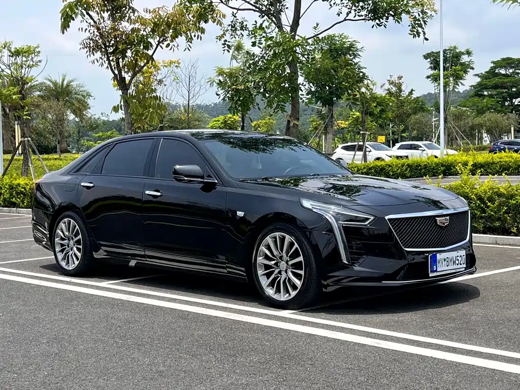 Cadillac CT6 28 T Distinguished