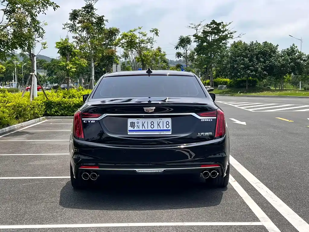 Cadillac CT6 28 T Distinguished