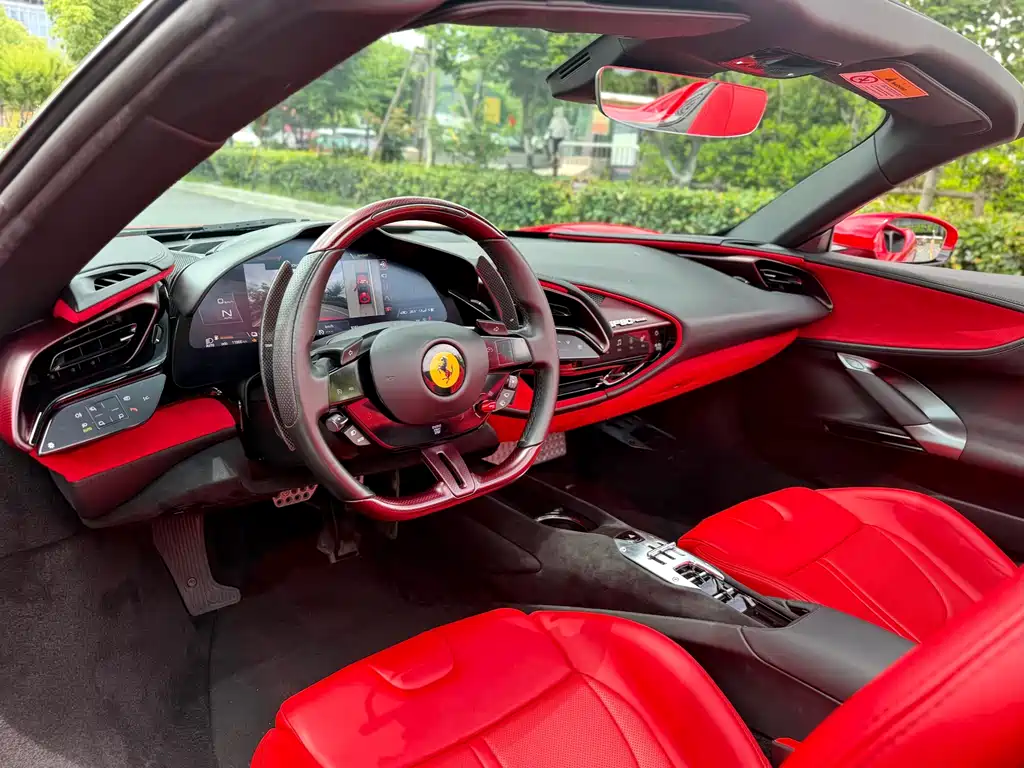 SF90 3.9 T V8 Spider