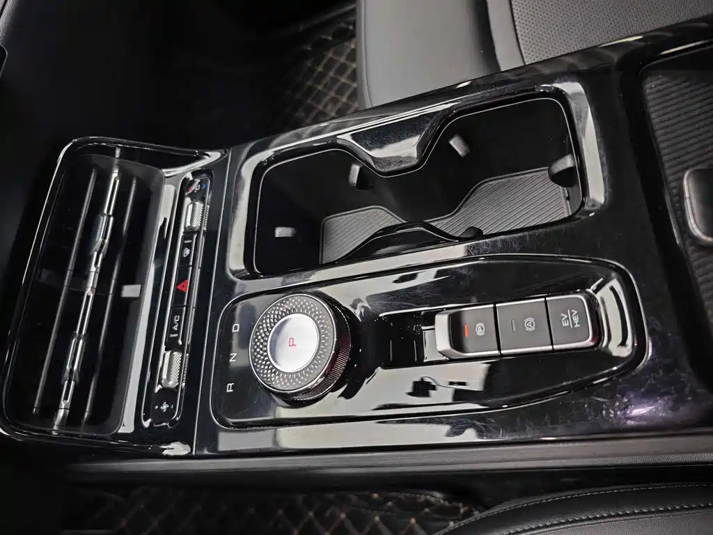 Wuling Starlight 70 Standard