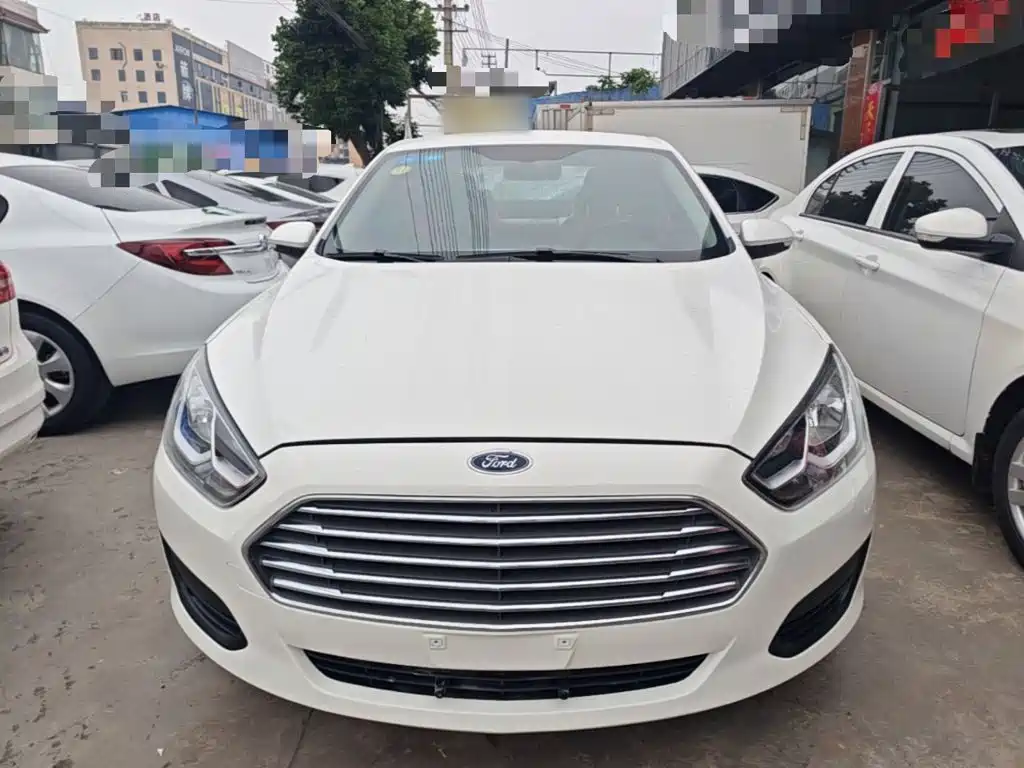 Escort Facelift 1.5 L Auto Comfort