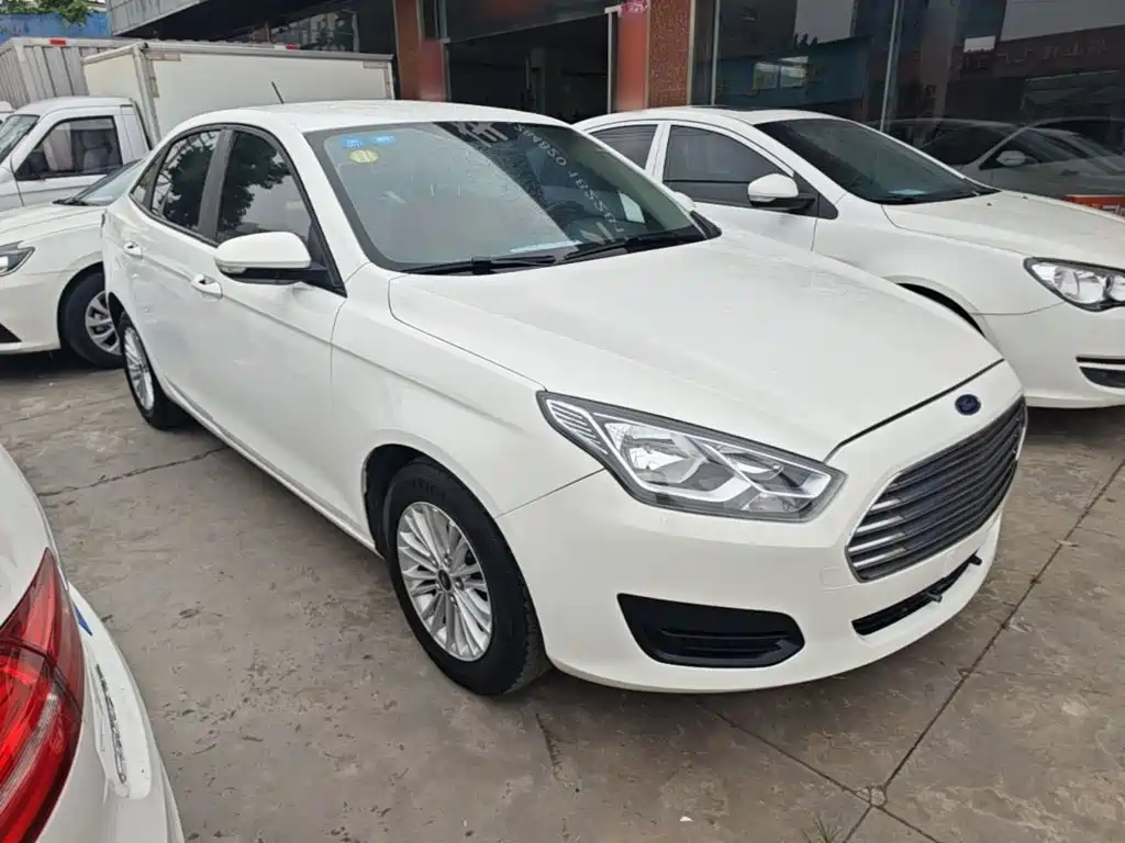 Escort Facelift 1.5 L Auto Comfort