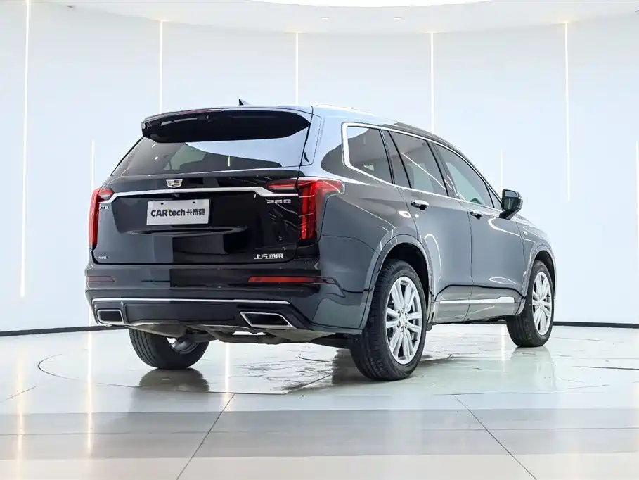 Cadillac XT6 凯迪拉克XT6 2022款 2.0 T 七座四驱豪华型标准版