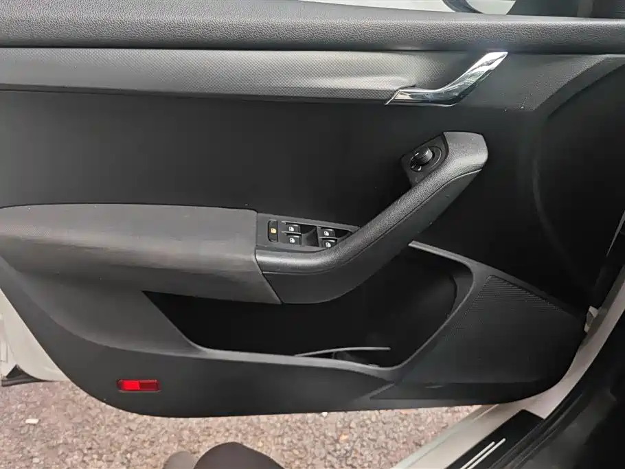 Octavia 明锐 2019款 1.5 L 手动标准版 国VI