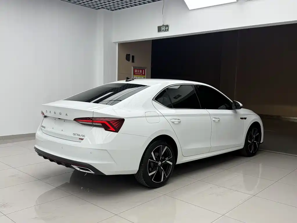 Octavia Facelift PRO TSI280 Premium