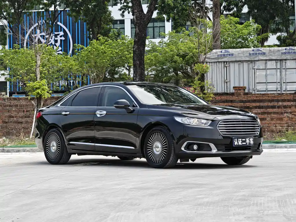 Taurus EcoBoost 180 Luxury