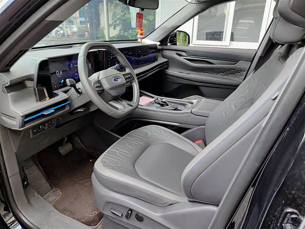 Edge Edge L 2.0 T EcoBoost 2 WD 7-seat Luxury