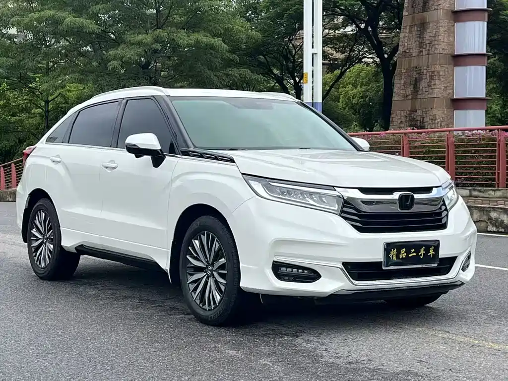 Avancier 370 TURBO 4 WD Premium