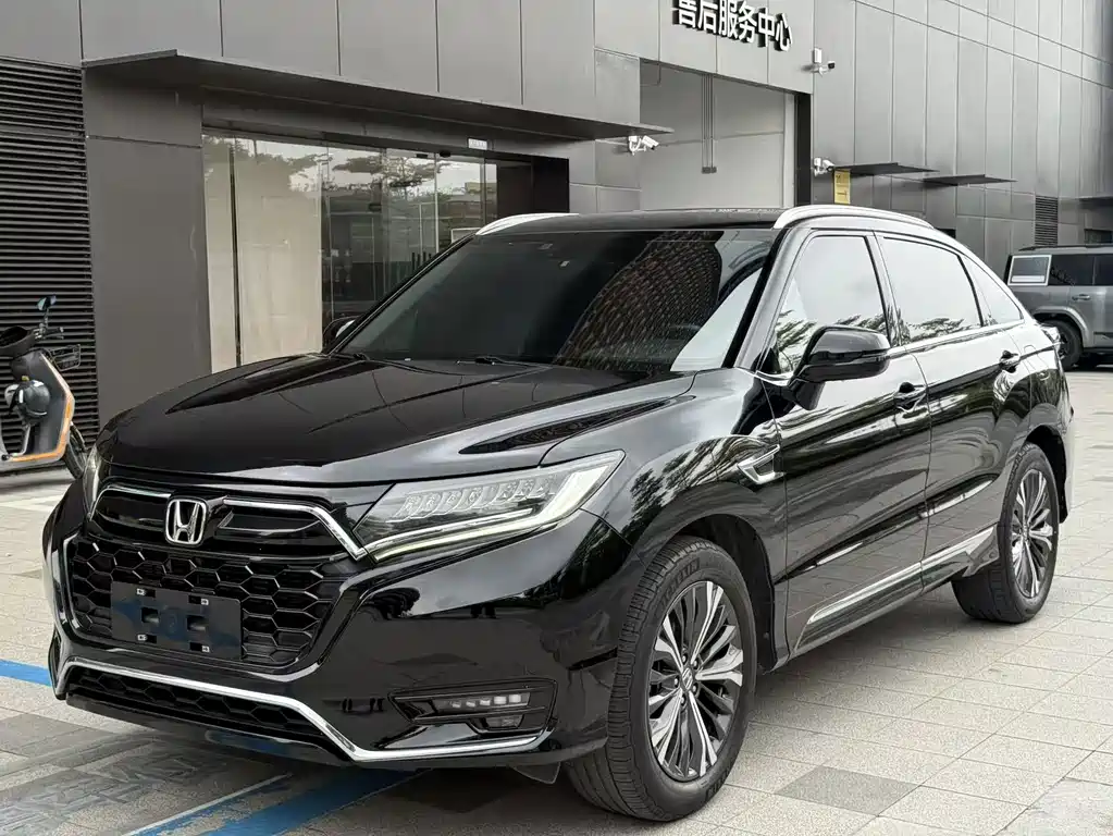 Honda UR-V 370 TURBO 4 WD Premium