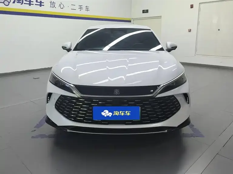 BYD Qin L DM-i Smart Drive 80 KM Leading