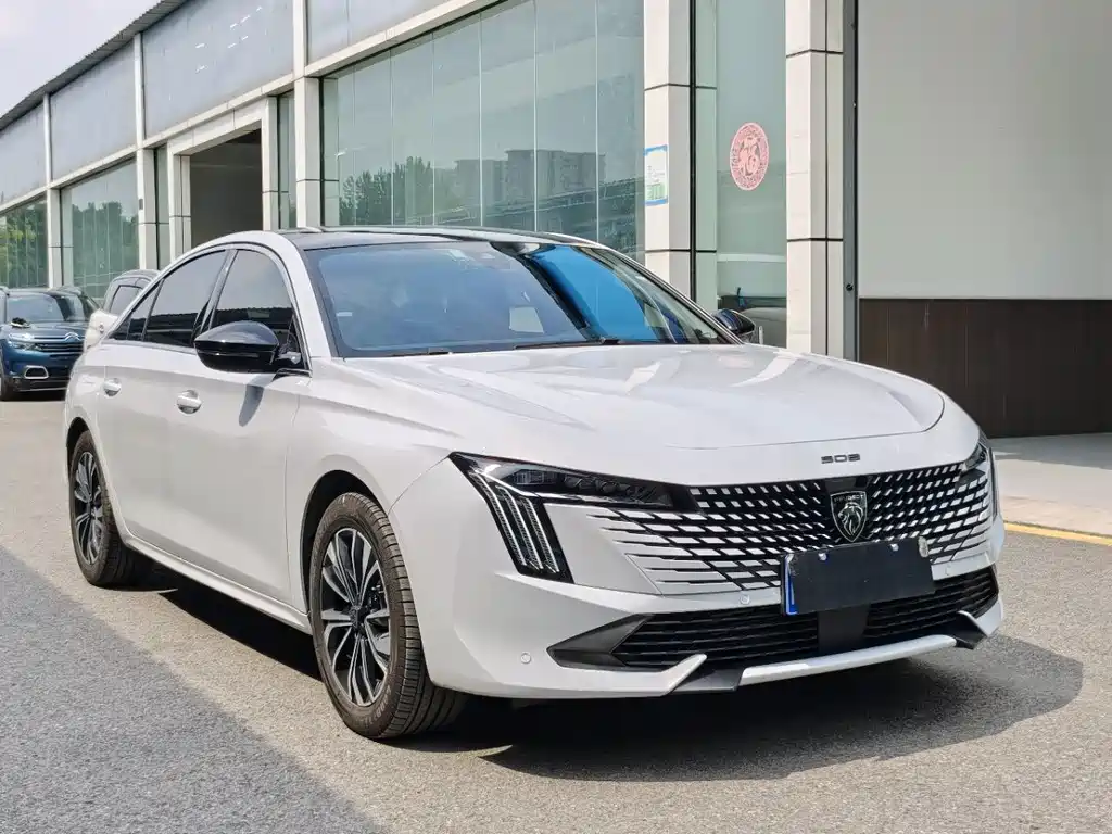 Peugeot 508 508 L 400 THP Control Flagship