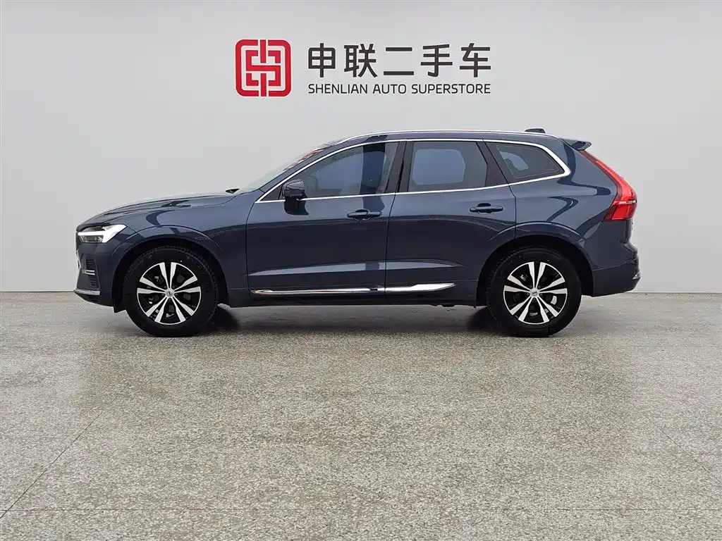 Volvo XC60 B5 4 WD Smart Ease Luxury