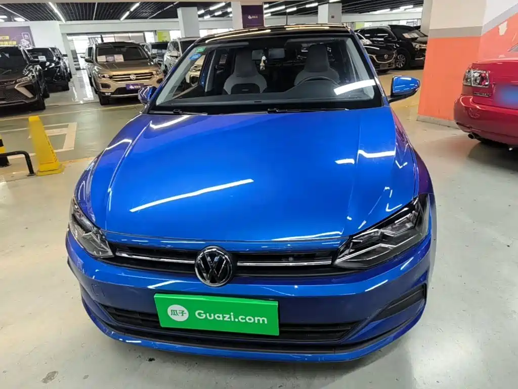 Polo Plus 1.5 L Auto Colorful Tech