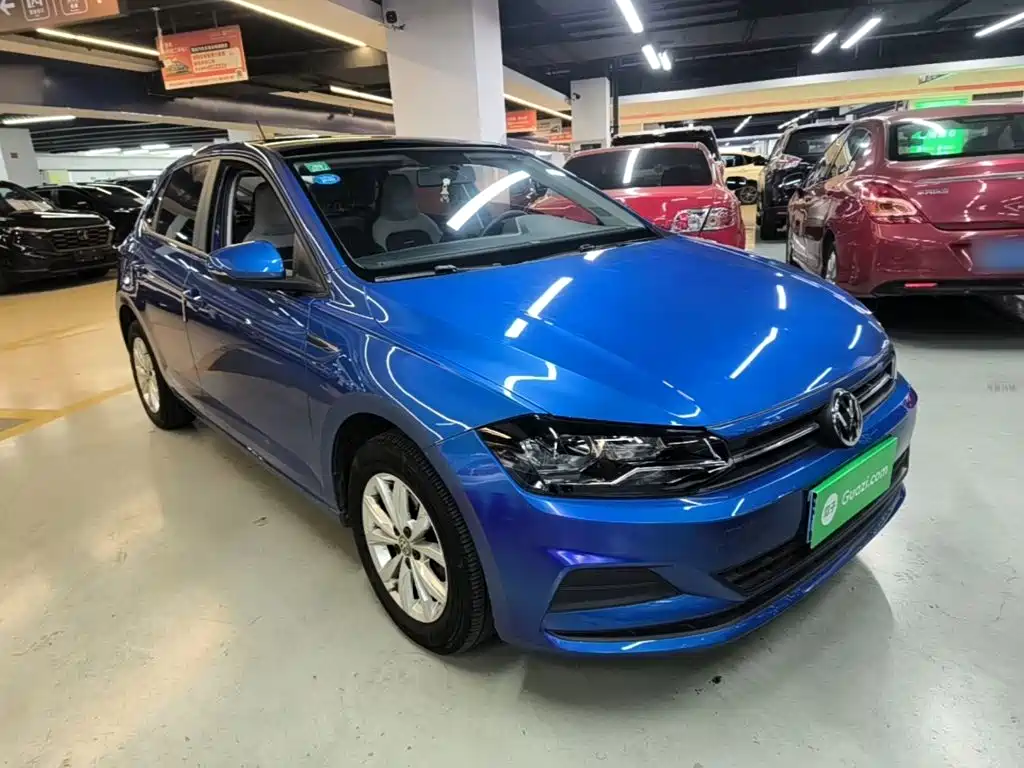 Polo Plus 1.5 L Auto Colorful Tech