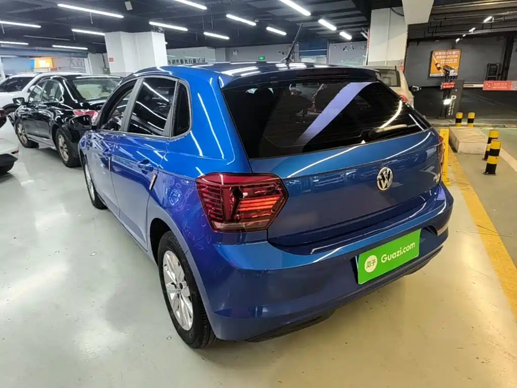 Polo Plus 1.5 L Auto Colorful Tech