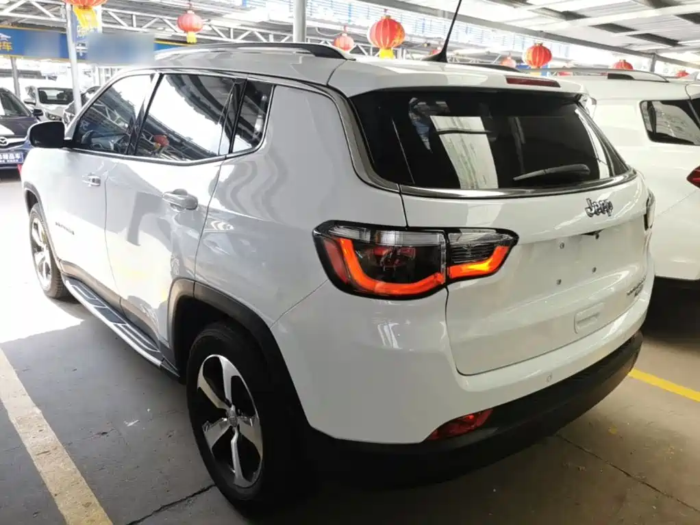 Compass 200 T Auto Home Enjoyment