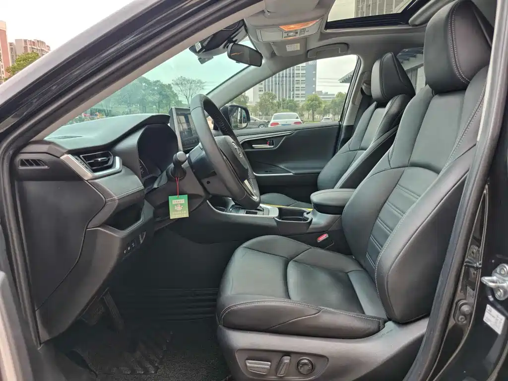Wildlander 2.0 L CVT 2 WD Luxury PLUS