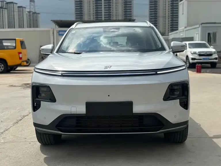 Jetour Shanhai L7 1.5 T 120 km ULTRA 7-seat