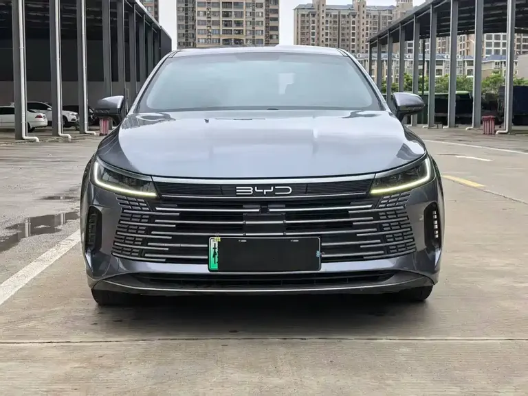 BYD Destroyer 05 Glory DM-i 120 KM Luxury