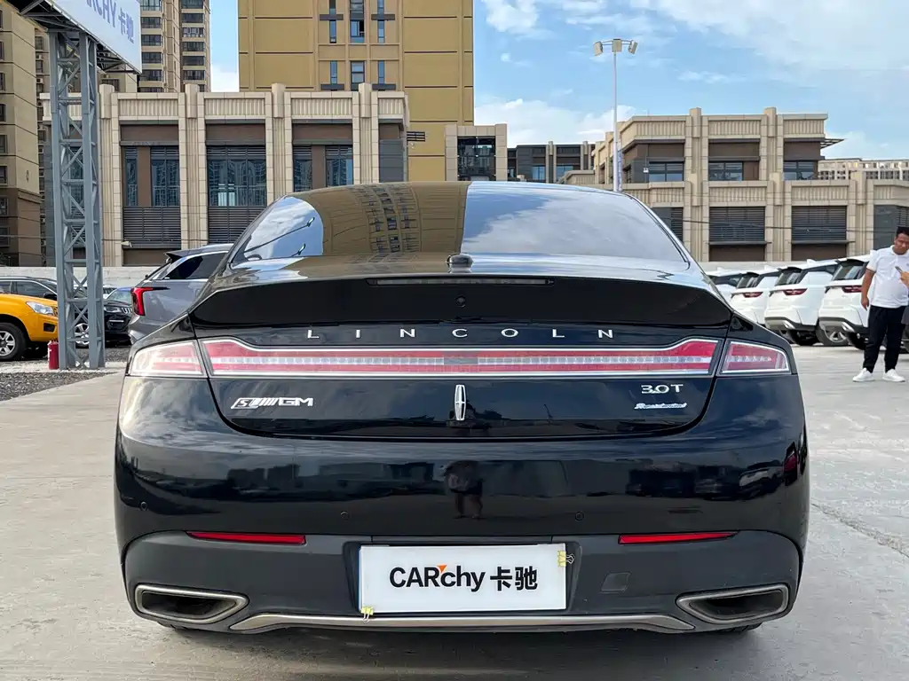 Lincoln MKZ 2.0 T Premium Joy CN-V