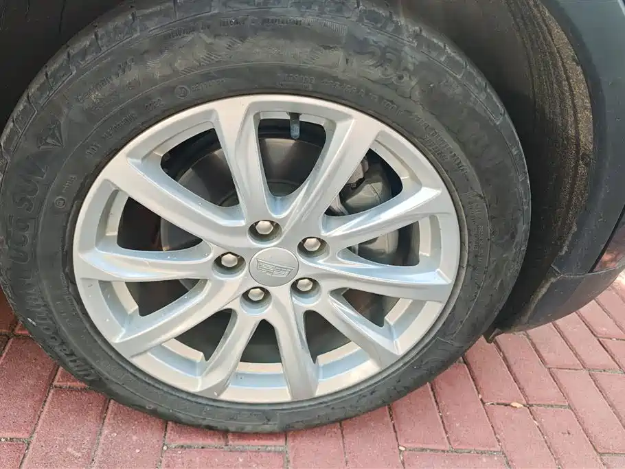 Cadillac XT4 28 T 2 WD Style