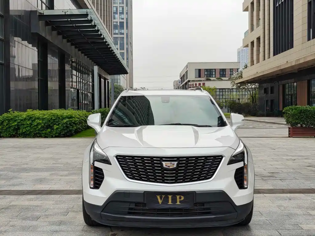 Cadillac XT4 28 T 2 WD Tech