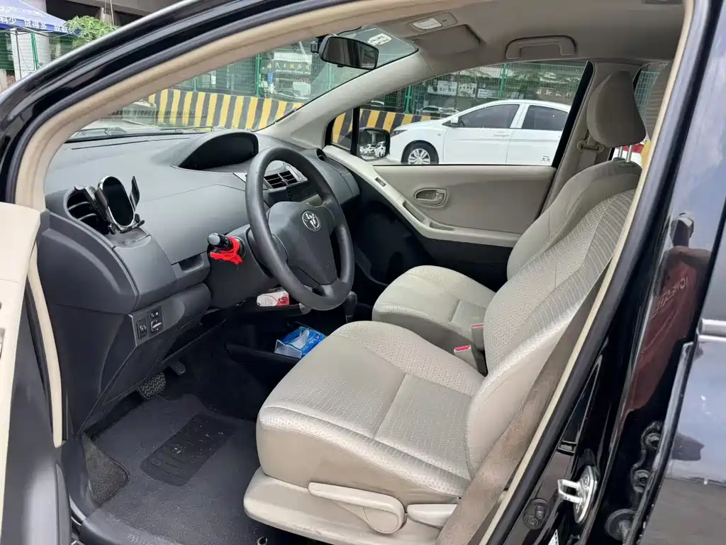 Yaris 雅力士 2011款 1.6 G 自动炫动版