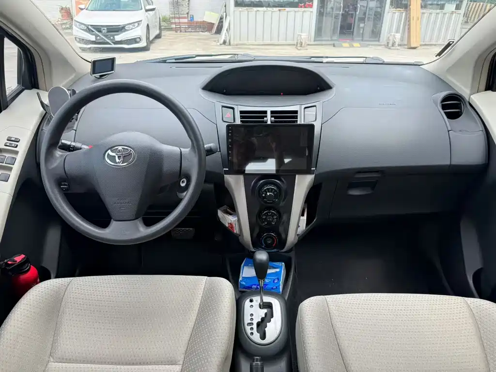 Yaris 雅力士 2011款 1.6 G 自动炫动版