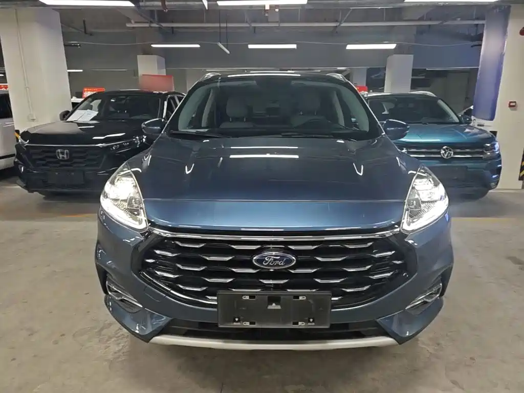 Escape EcoBoost 245 2 WD Shine Enjoyment