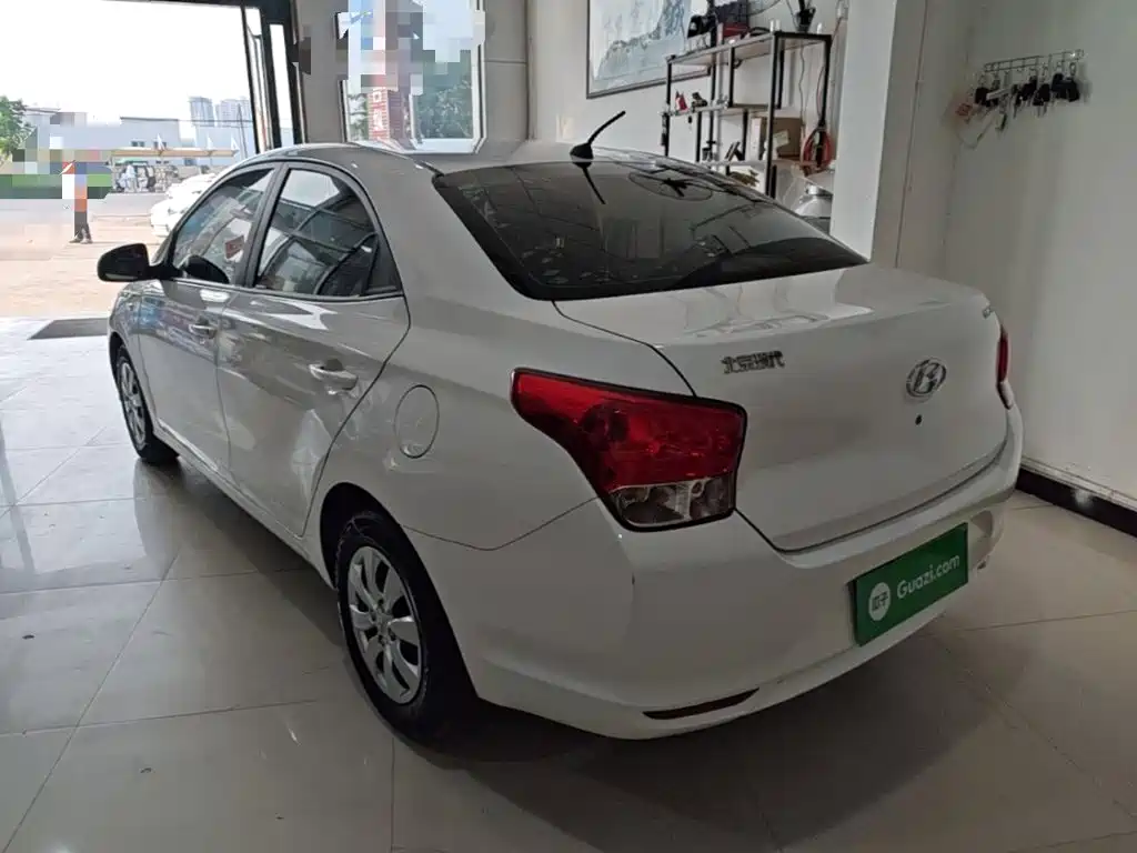 Accent 1.4 L Manual Refreshed CN-V
