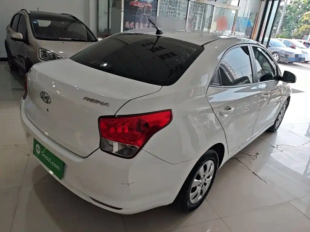 Accent 1.4 L Manual Refreshed CN-V