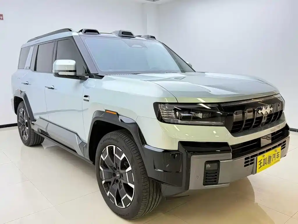 Leopard 8 Brave Flagship 7-seat