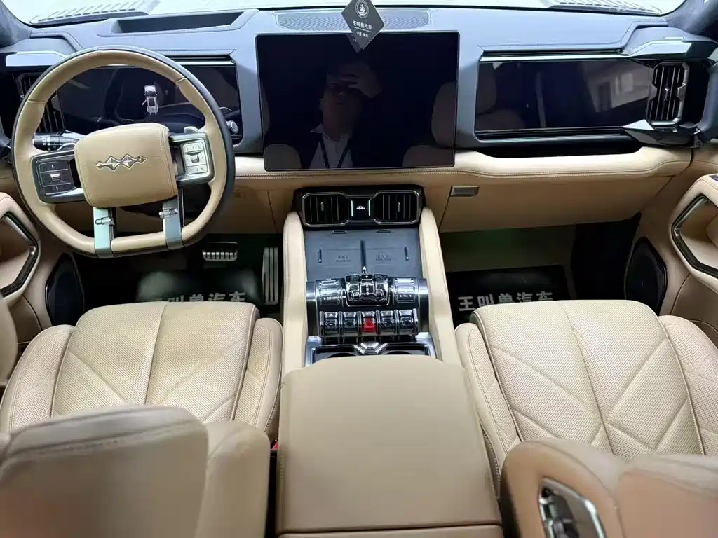 Leopard 8 Brave Flagship 7-seat