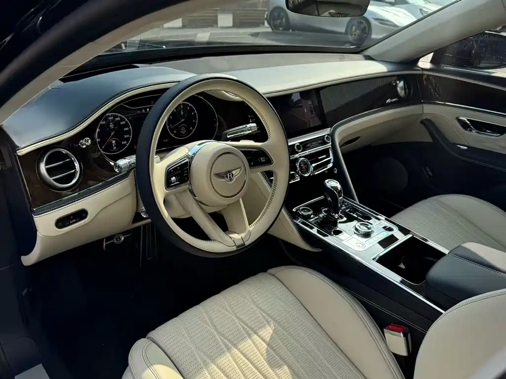 Flying Spur 4.0 T V8 Elegant Degree