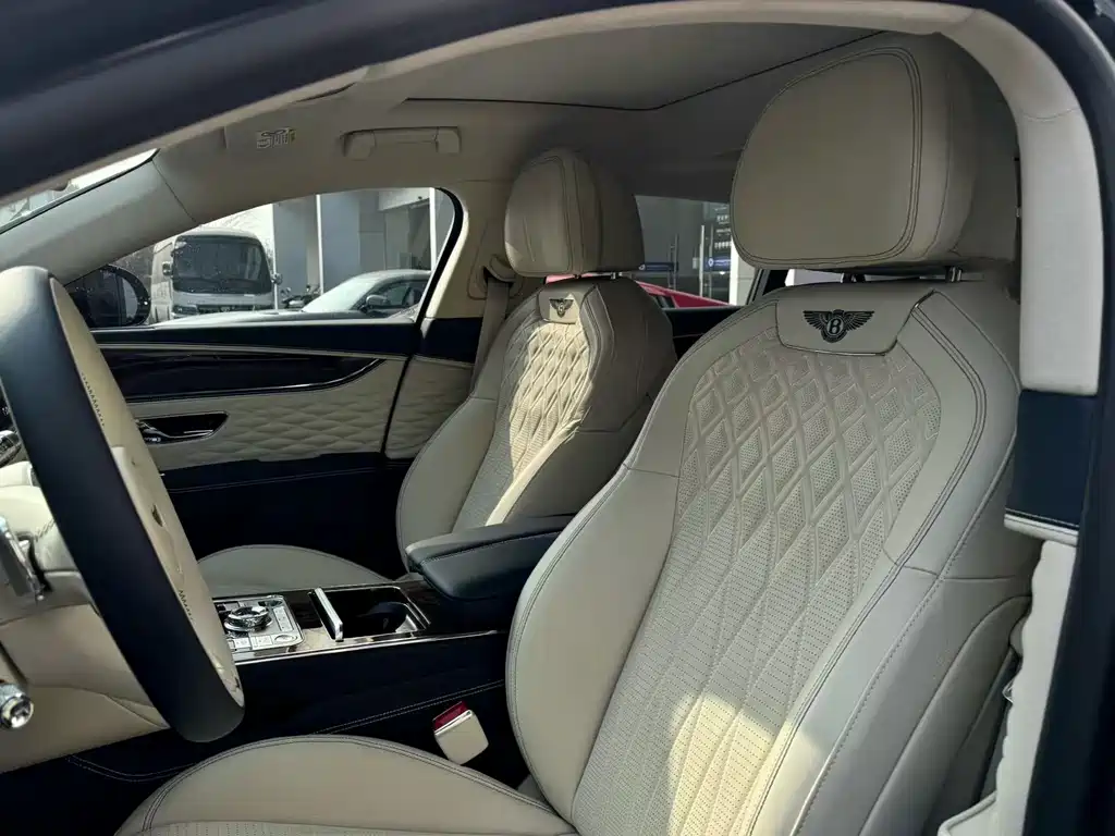 Flying Spur 4.0 T V8 Elegant Degree