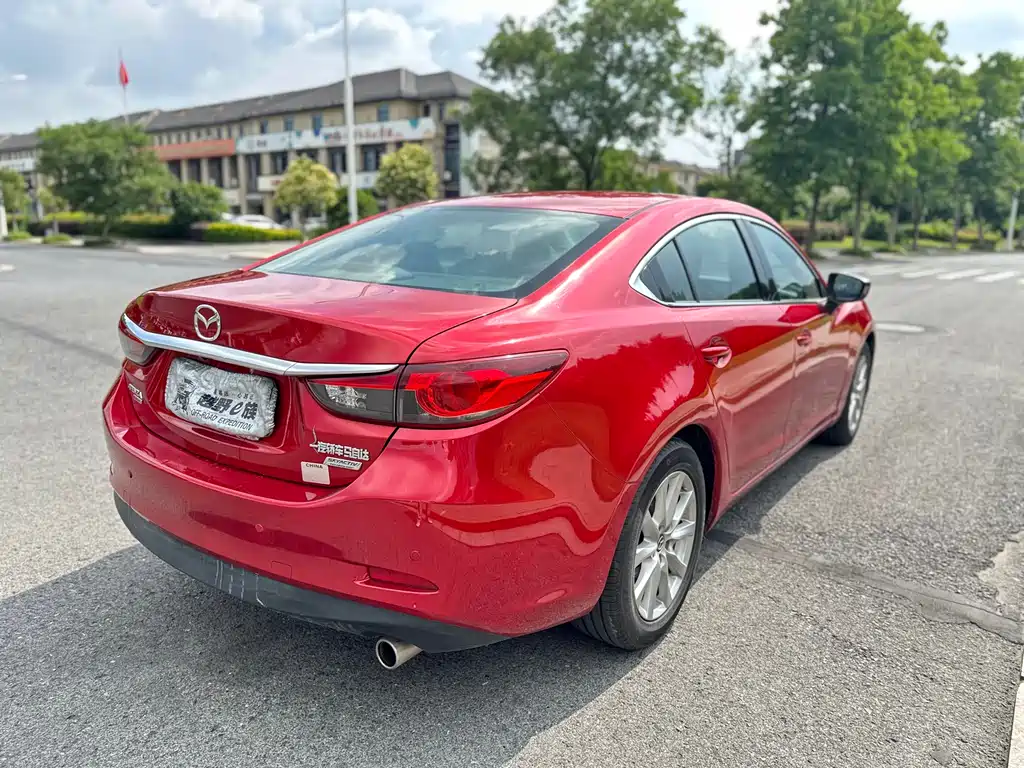 Atenza 2.0 L Blue Sky Luxury