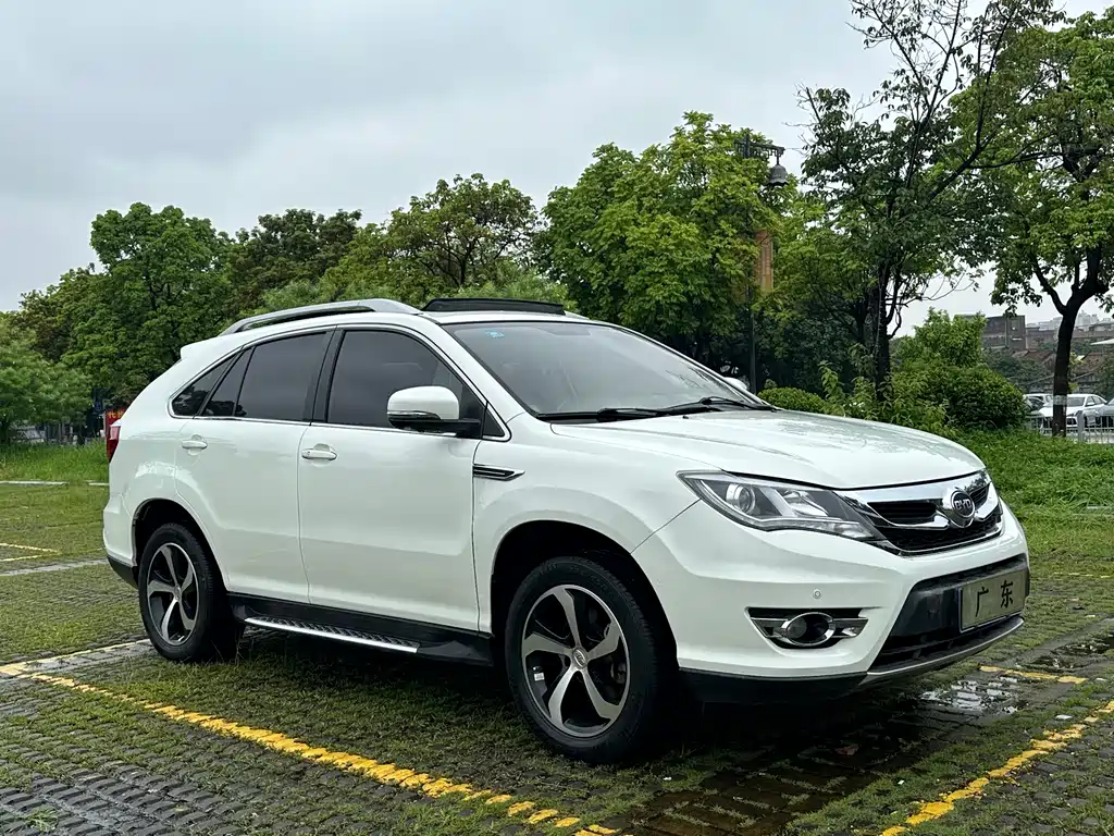 BYD S7 2.0 T Auto Distinguished