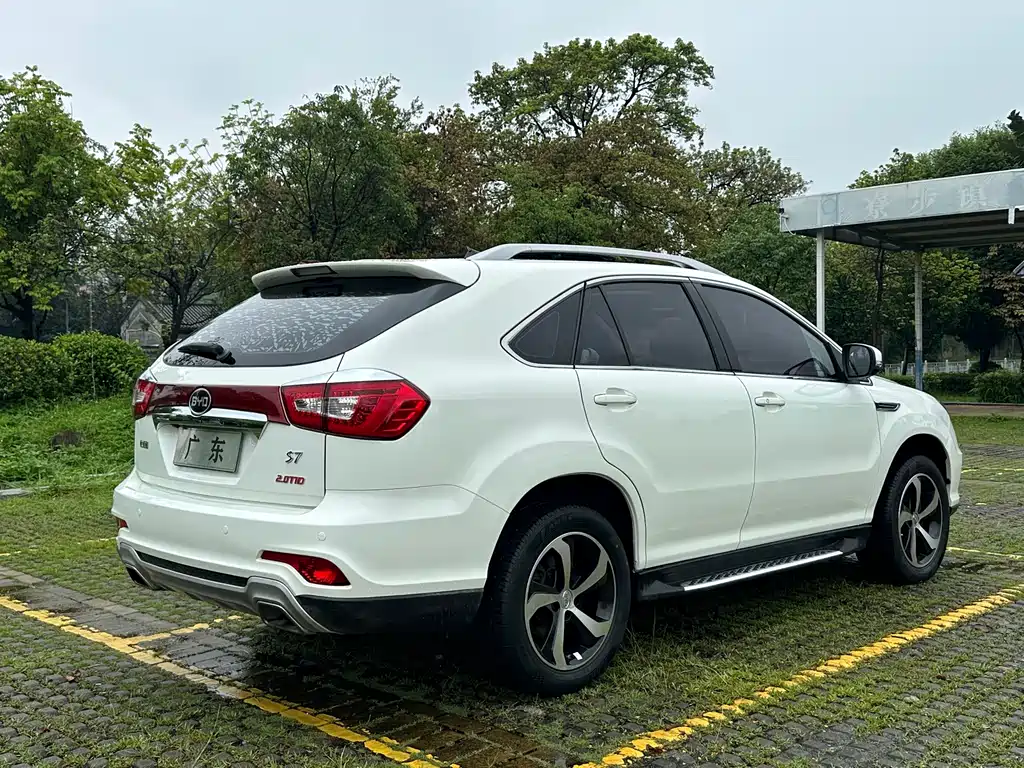 BYD S7 2.0 T Auto Distinguished