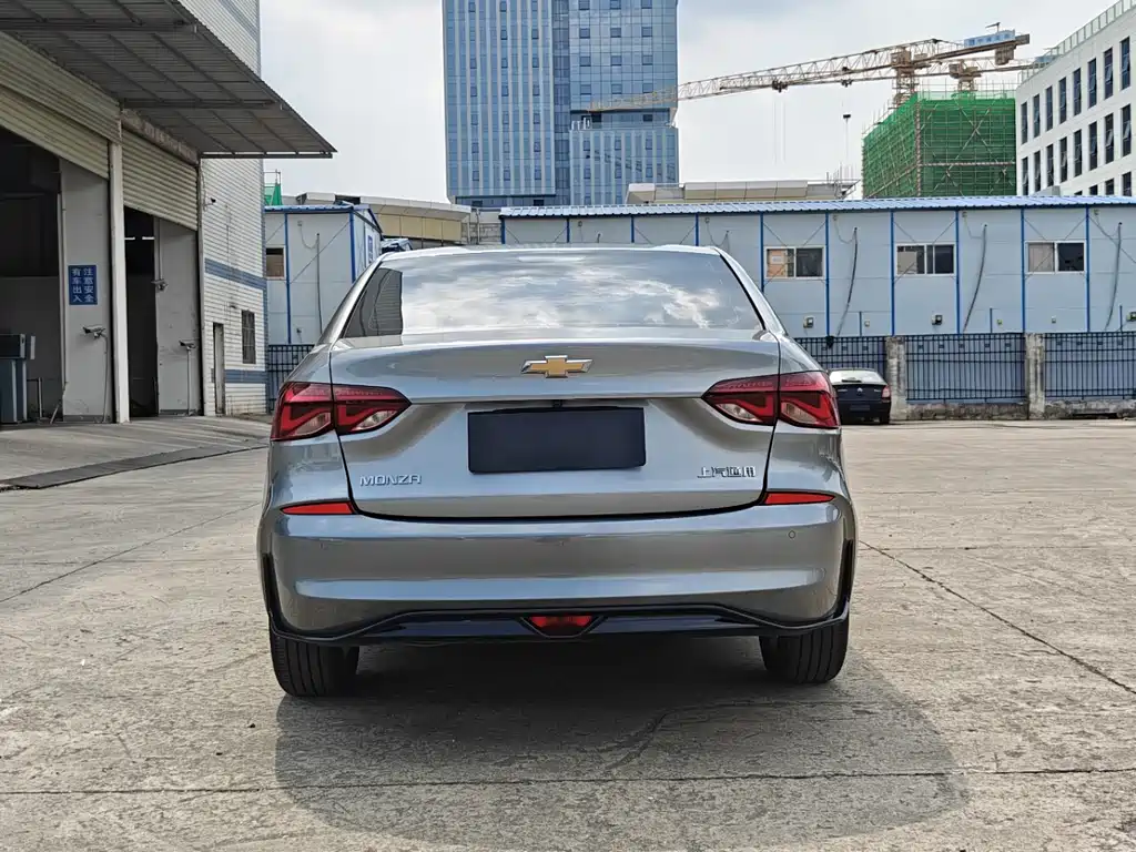 Monza 1.5 L DCT Joy