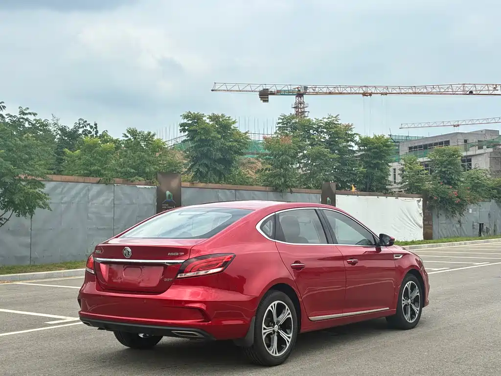 MG6 20 T Auto Luxury Connected CN-V